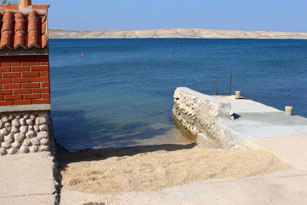 Apartments By The Sea Kustici, Pag - 6335 Zubovići Eksteriør billede