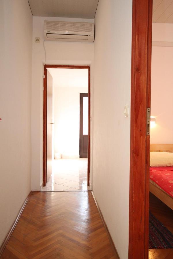 Apartments By The Sea Kustici, Pag - 6335 Zubovići Eksteriør billede
