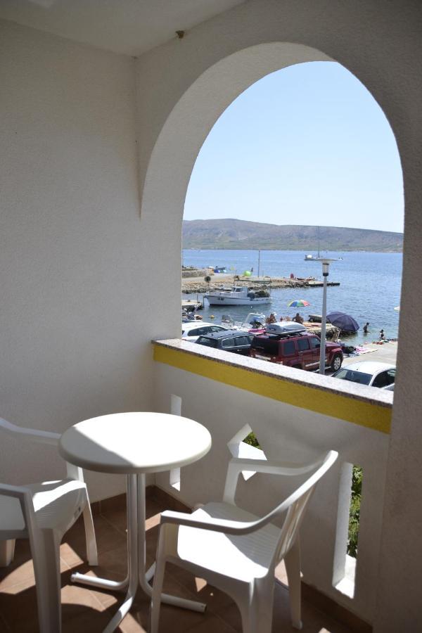 Apartments By The Sea Kustici, Pag - 6335 Zubovići Eksteriør billede