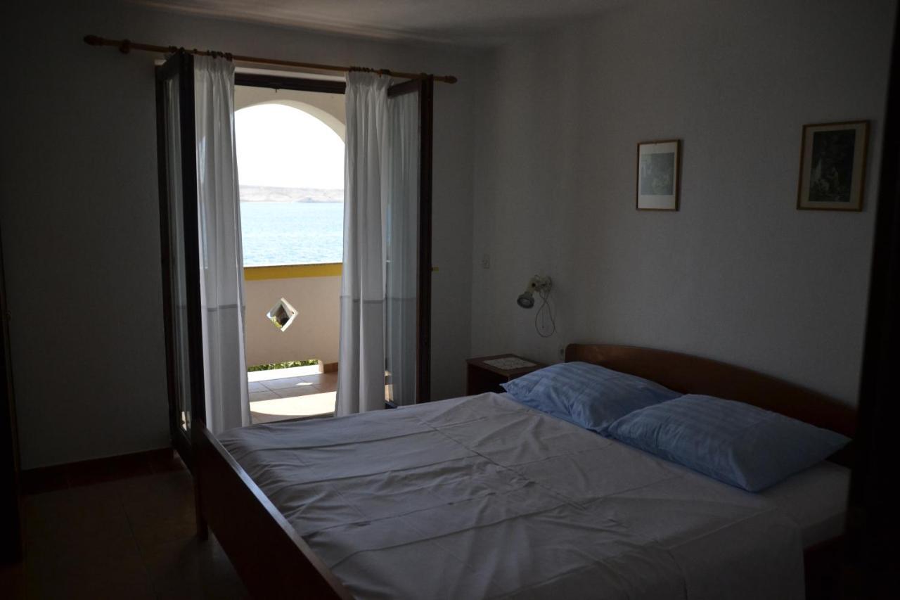 Apartments By The Sea Kustici, Pag - 6335 Zubovići Eksteriør billede