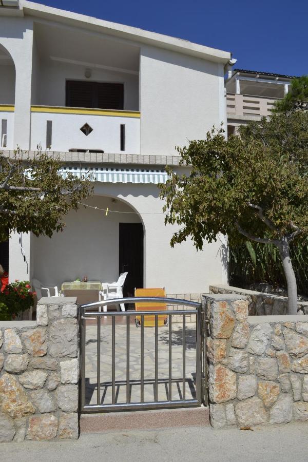 Apartments By The Sea Kustici, Pag - 6335 Zubovići Eksteriør billede